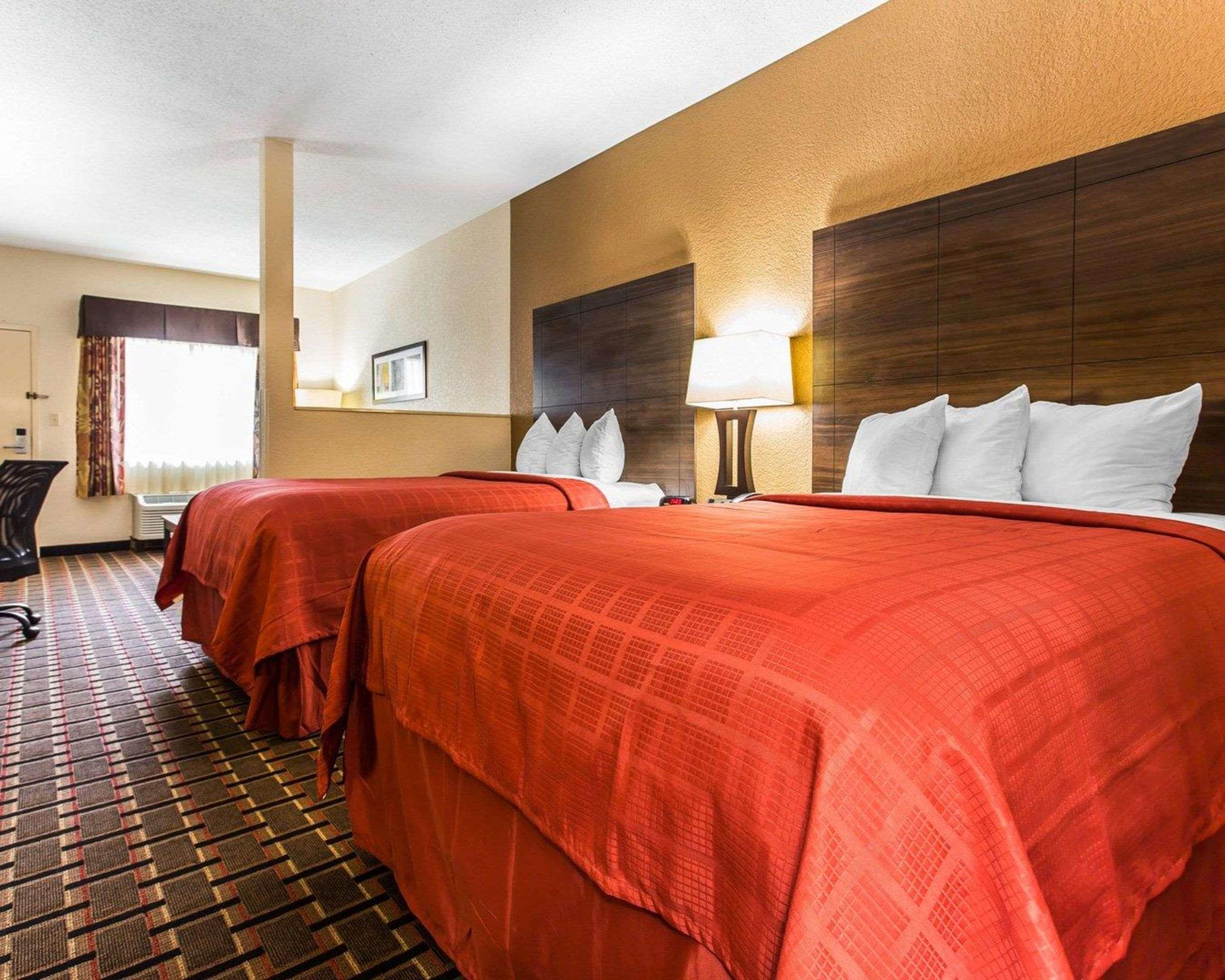 Quality Suites Hickory South Экстерьер фото